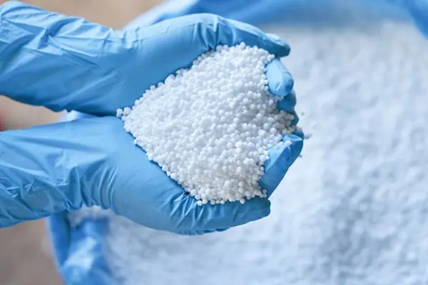 5 تا از بهترین برند مایع شیشه شور خودرو و ماشین 5 تا از بهترین برند مایع شیشه شور خودرو و ماشین